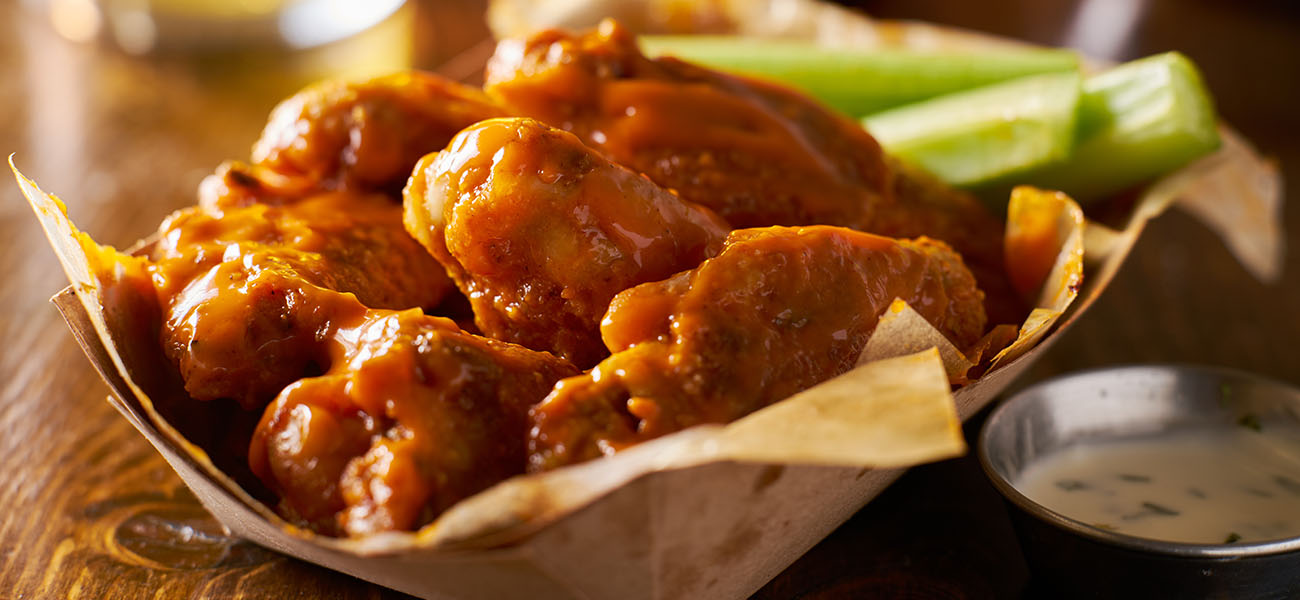 Best Chicken Wings Find Wings Near Me Wing Night Wing Specials